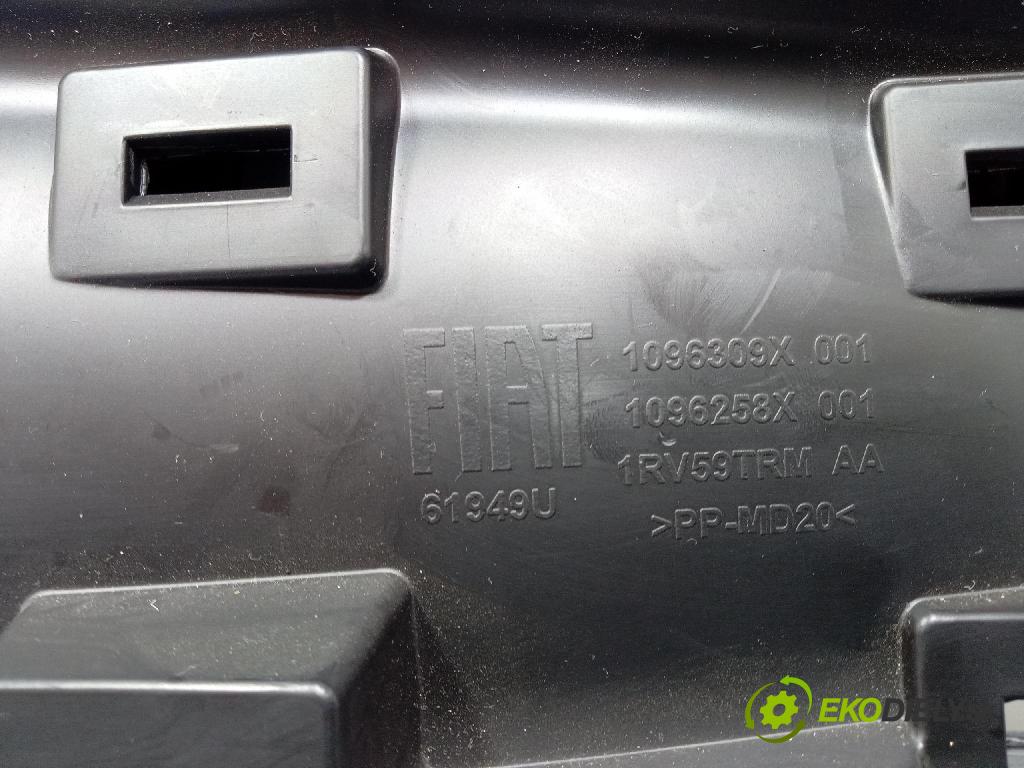 Fiat 500e 2015 kokpit,přistrojova deska 5LK39JXWAD