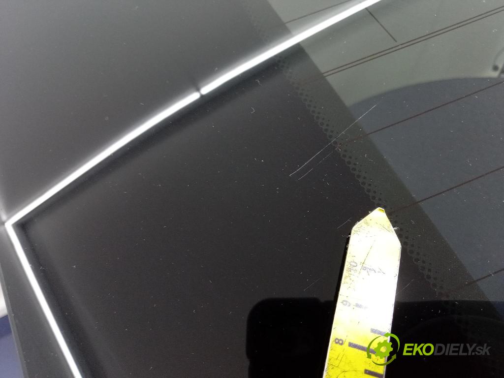 Bmw X6 2019 zadní dveře kufra: kufr
