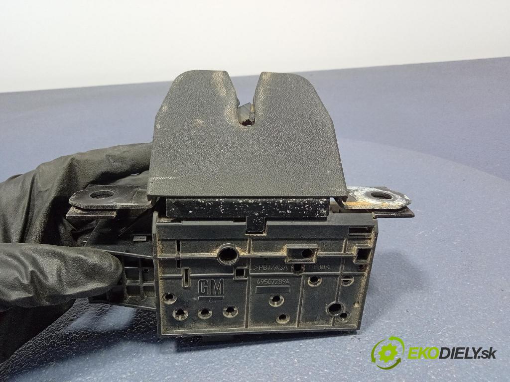 Opel Signum 2007 zámek Klapky: kufr 13185566