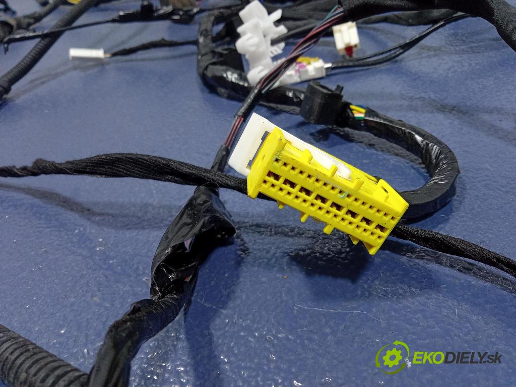 Fiat 500e 2015 instalace Elektrický: 68206061AD