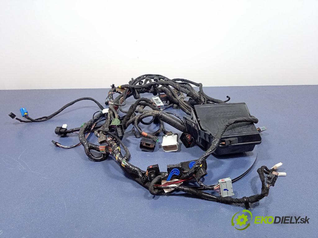 Fiat 500e 2015 instalace Elektrický: 68205204AB
