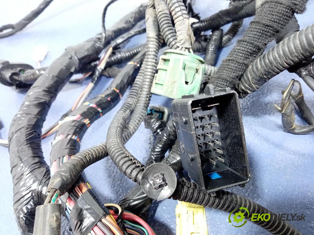 Fiat 500e 2015 instalace Elektrický: 68205204AB