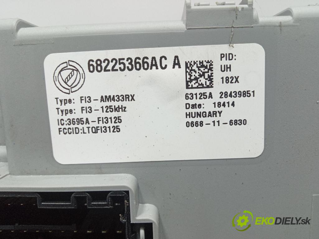 Fiat 500e 2015 řídící jednotka Komfortu 68225366AC