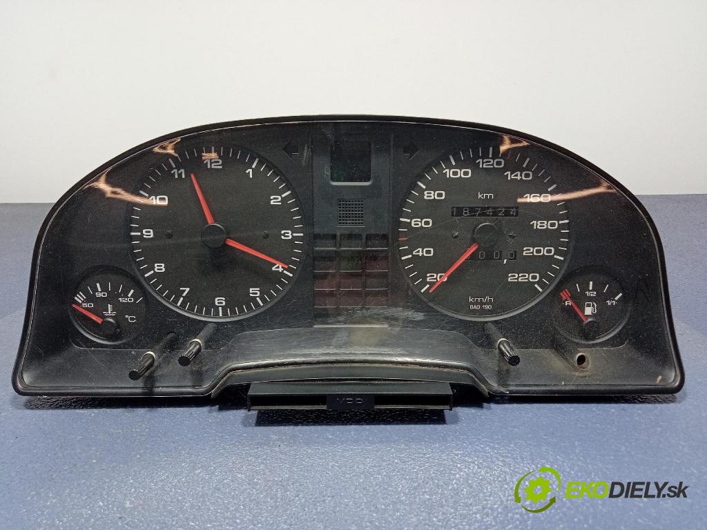 Audi 80 1992 Přístrojová deska 893919067AP