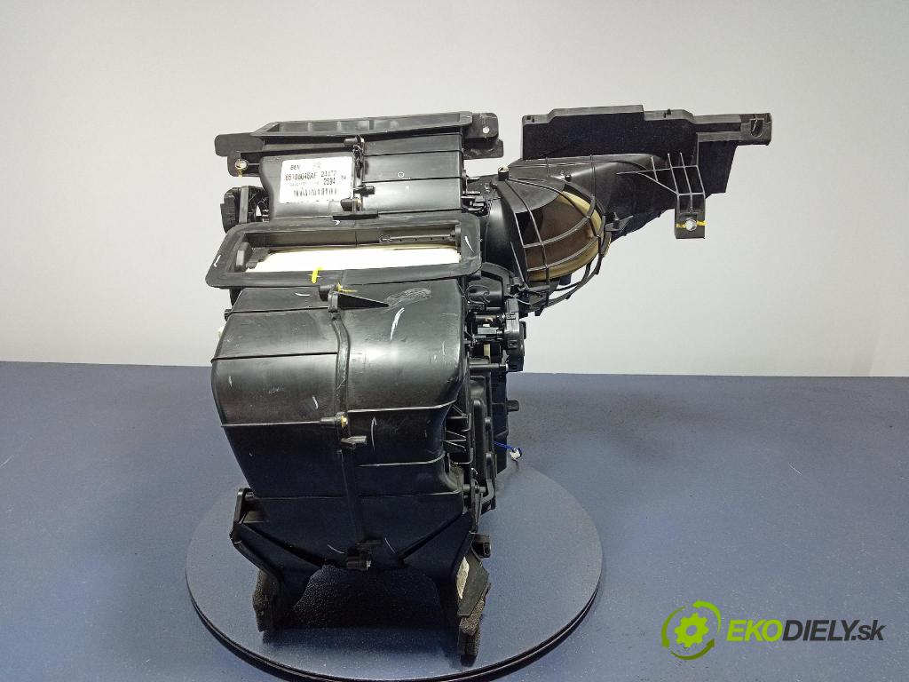 Fiat 500e 2015 radiátor 68106048AF