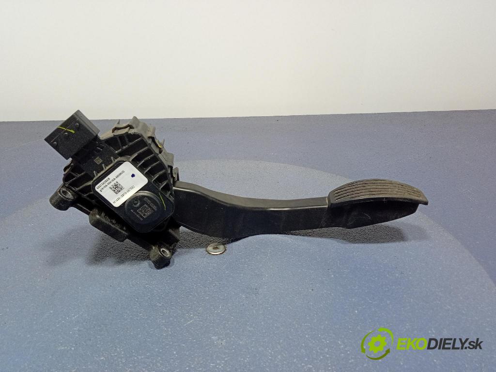 Fiat 500e 2015 pedal Plyn: 68073429AB