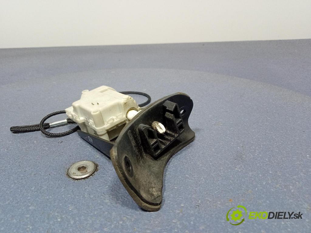 Fiat 500e 2015 Klapka Infuze Paliva: 68085149AC