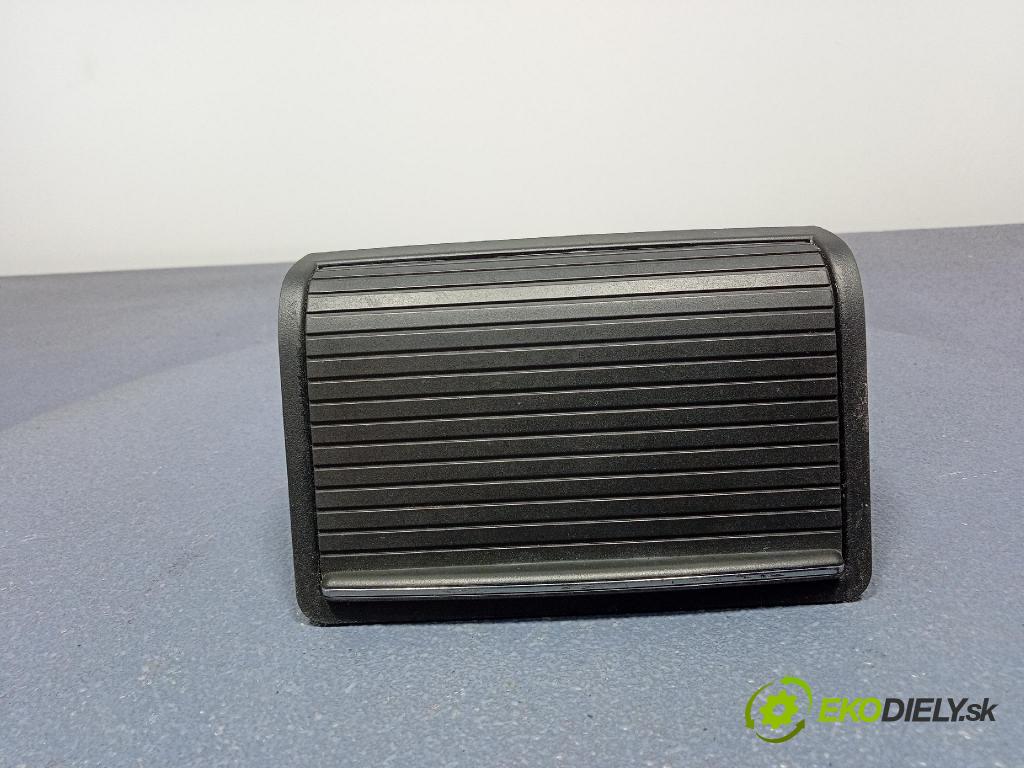 Bmw Seria 3 2004 kastlík 8248527