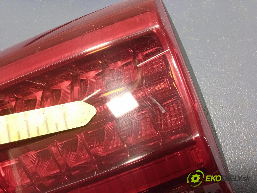 Kia Sportage 2018 světlo Zad: Práva: Uvnitř 92406F1600