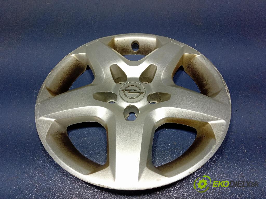 Opel Signum 2007 puklica kola: 13240543