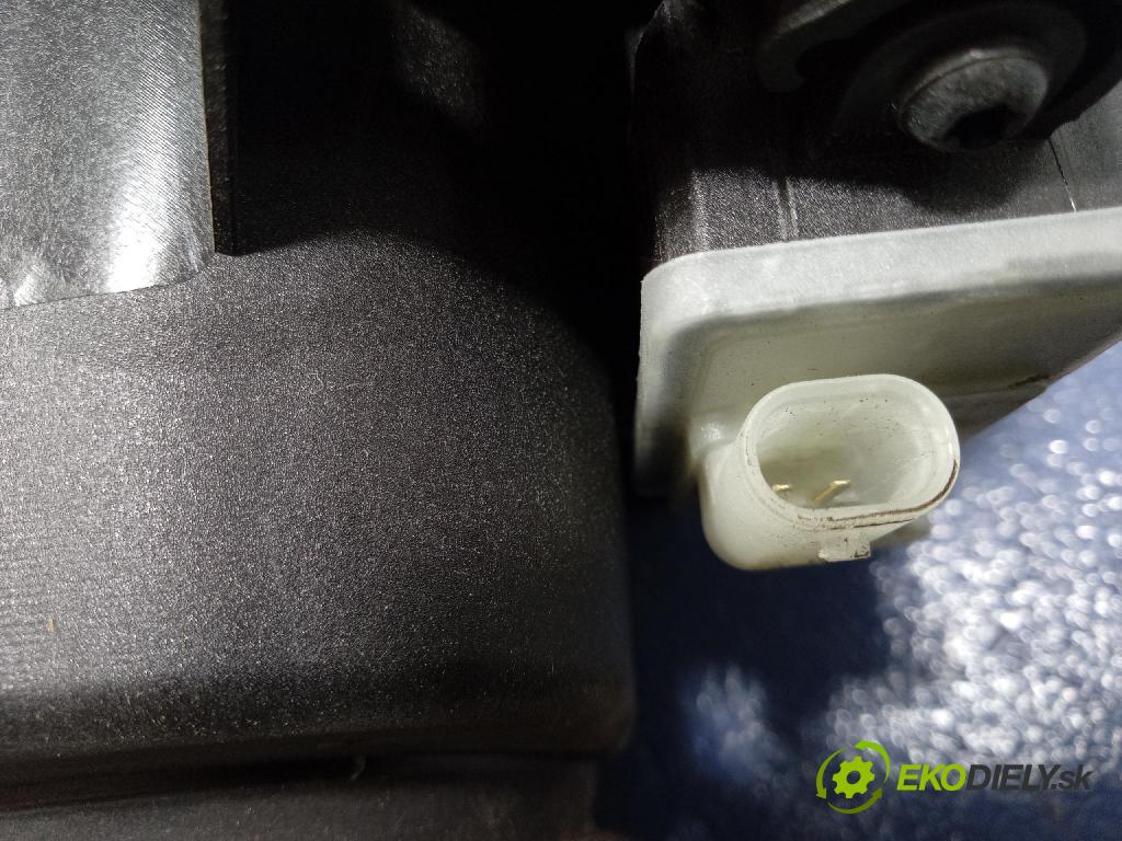 Bmw X6 2019 Klapka Infuze Paliva: 7440022