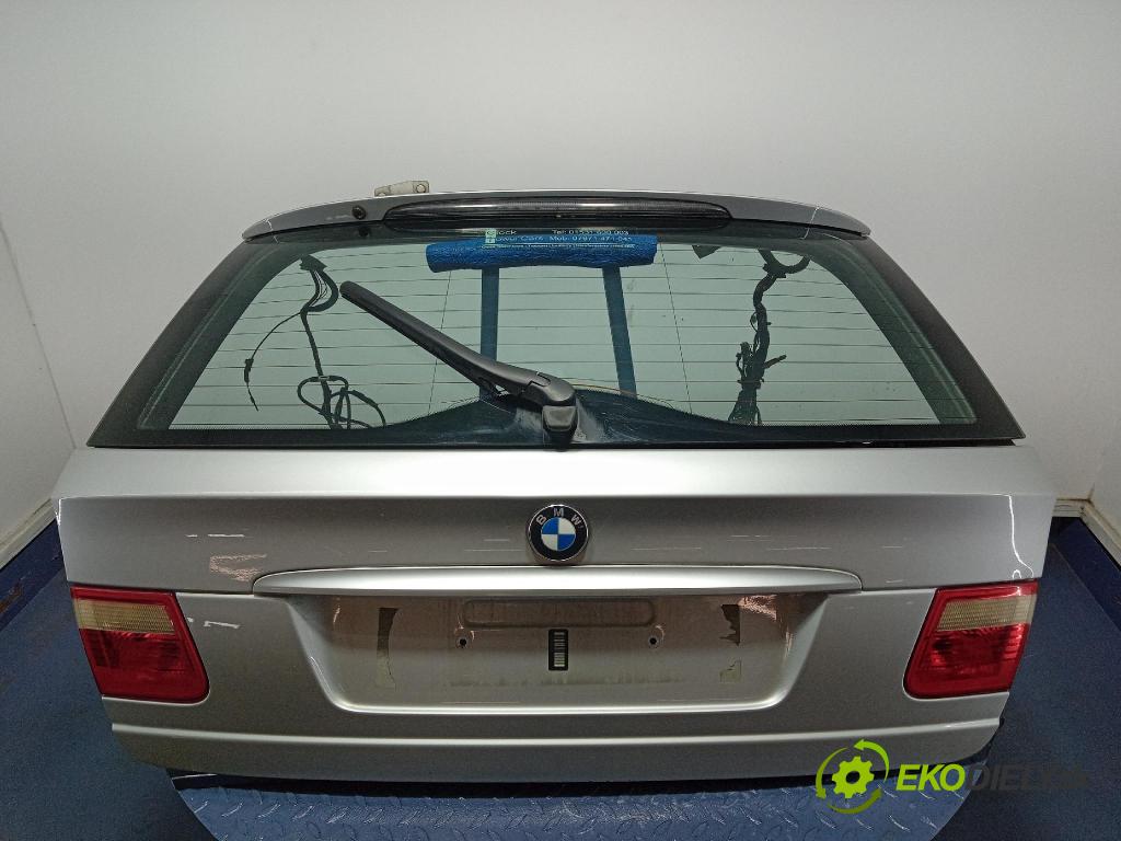 Bmw Seria 3 2004 zadní dveře kufra: kufr