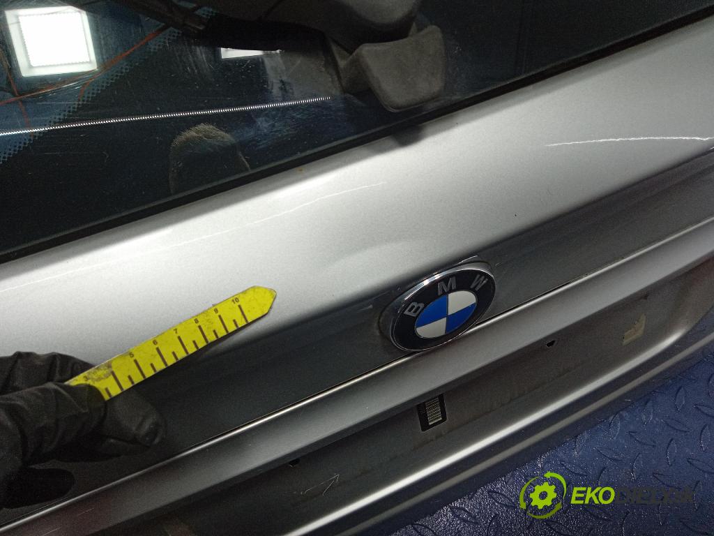 Bmw Seria 3 2004 zadní dveře kufra: kufr