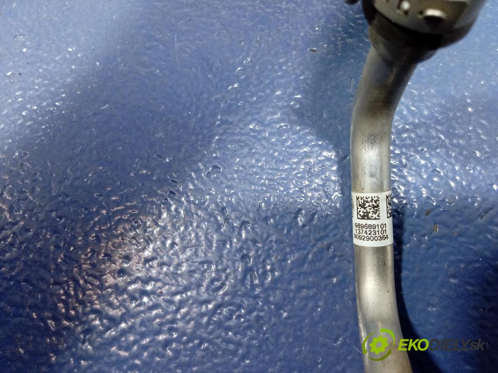 Bmw X6 2019 trubka Chladič: 9896891