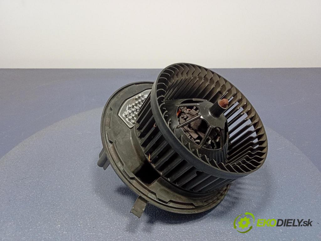 Skoda Octavia 2016 ventilátor Vzduch: 5Q1819021G