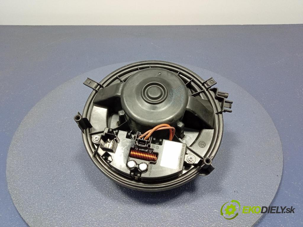 Skoda Octavia 2016 ventilátor Vzduch: 5Q1819021G