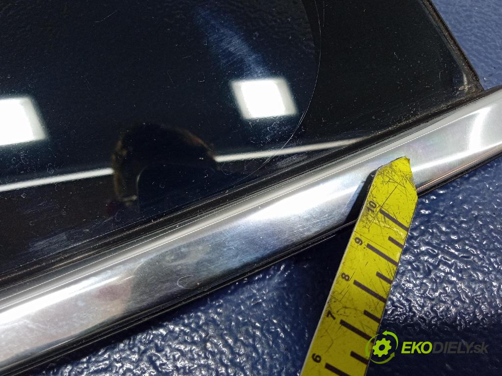 Skoda Octavia 2016 sklo dveře Zad: levé 5E5845213
