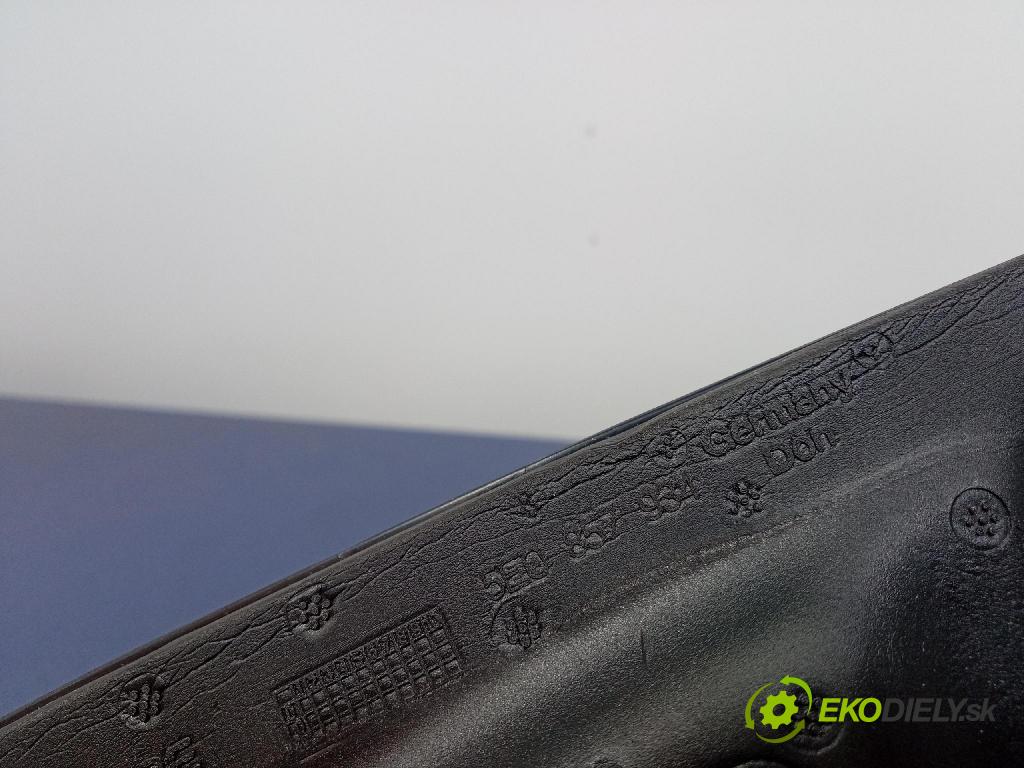 Skoda Octavia 2016 zpětné zrcátko prave 5E0857934