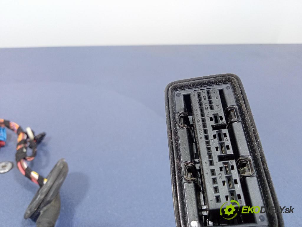 Skoda Octavia 2016 instalace Elektrický: 5E1971120H