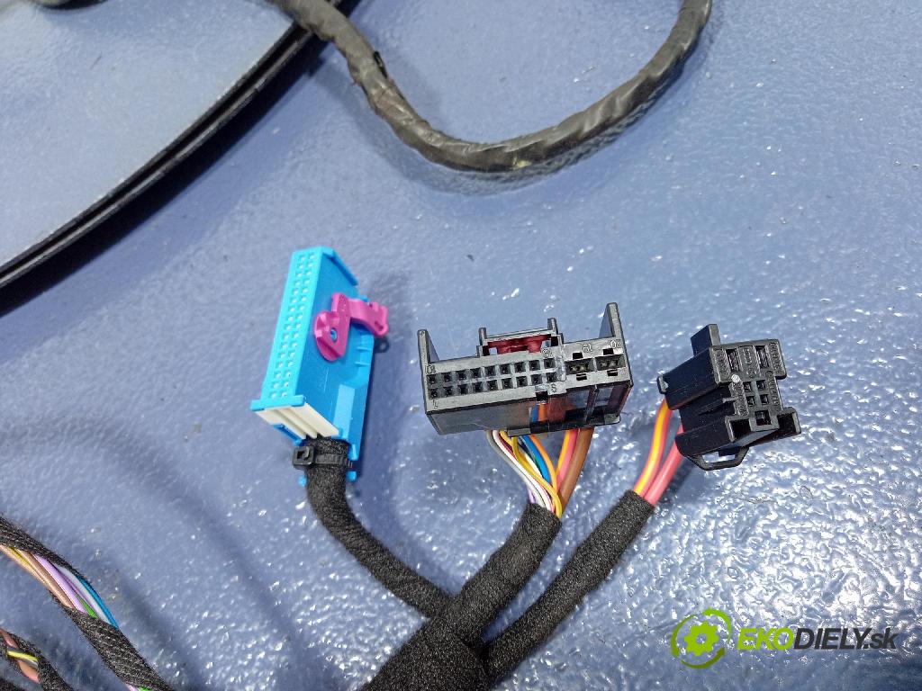 Skoda Octavia 2016 instalace Elektrický: 5E1971120H