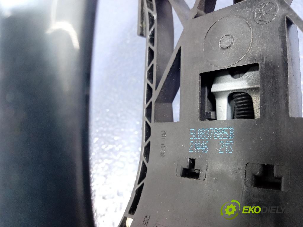 Skoda Octavia 2016 klika před levá 5L0837885B