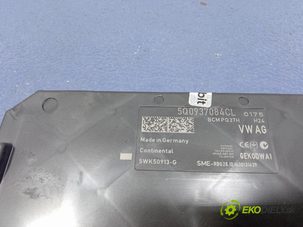 Skoda Octavia 2016 řídící jednotka Komfortu 5Q0937084CL