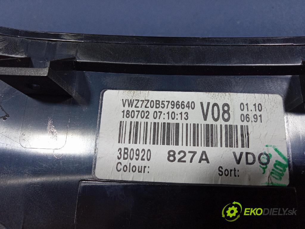Volkswagen Passat 2002 Přístrojová deska 3B0920827A