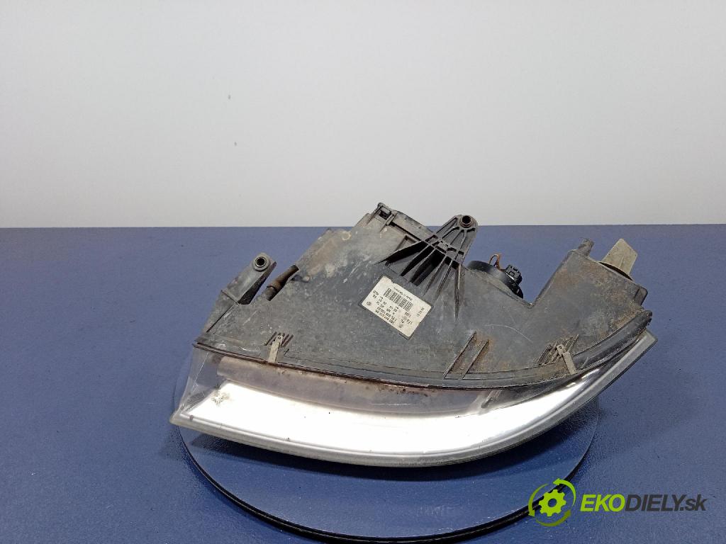 Volkswagen Passat 2002 světlo v pravo: 3B0941016AK