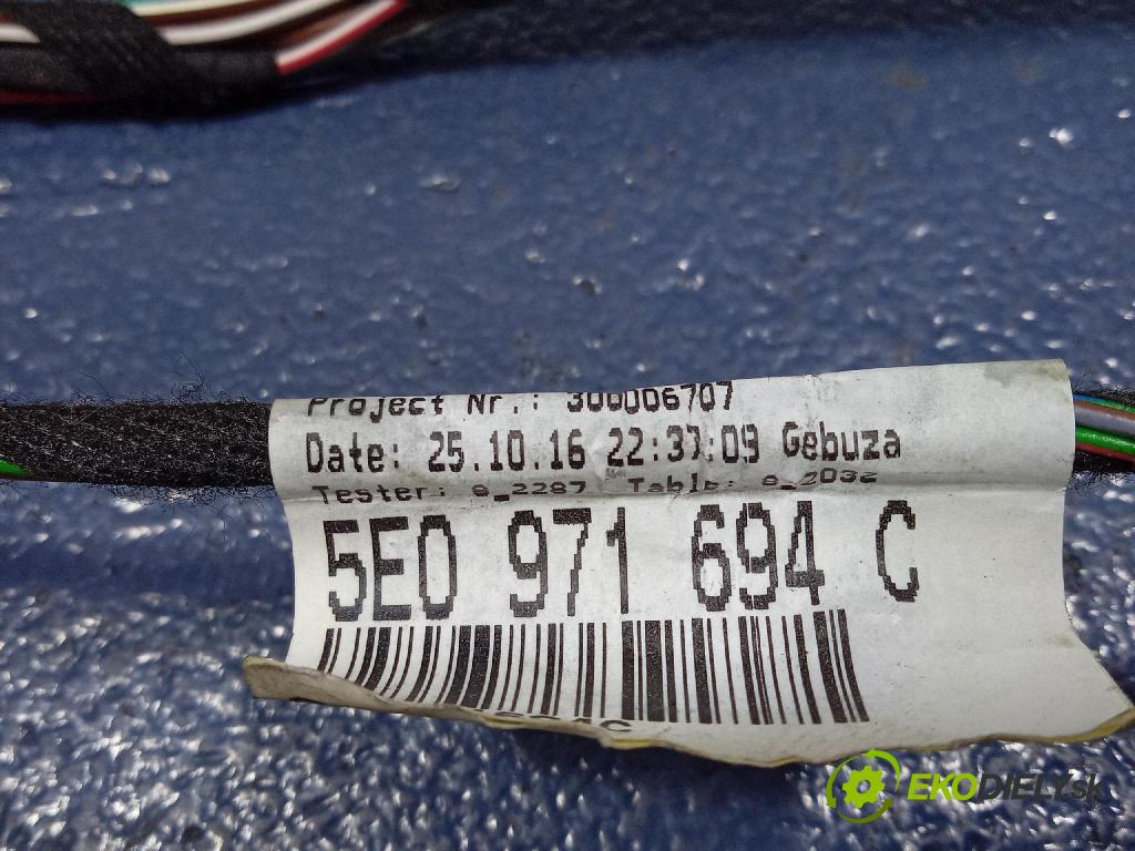Skoda Octavia 2016 instalace Elektrický: 5E0971694C