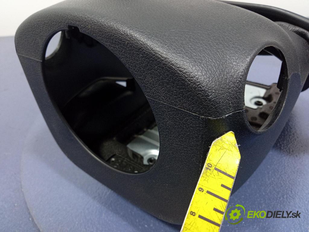 Kia Sportage 2018 kryt Plast: Interiéry: F1848-52000
