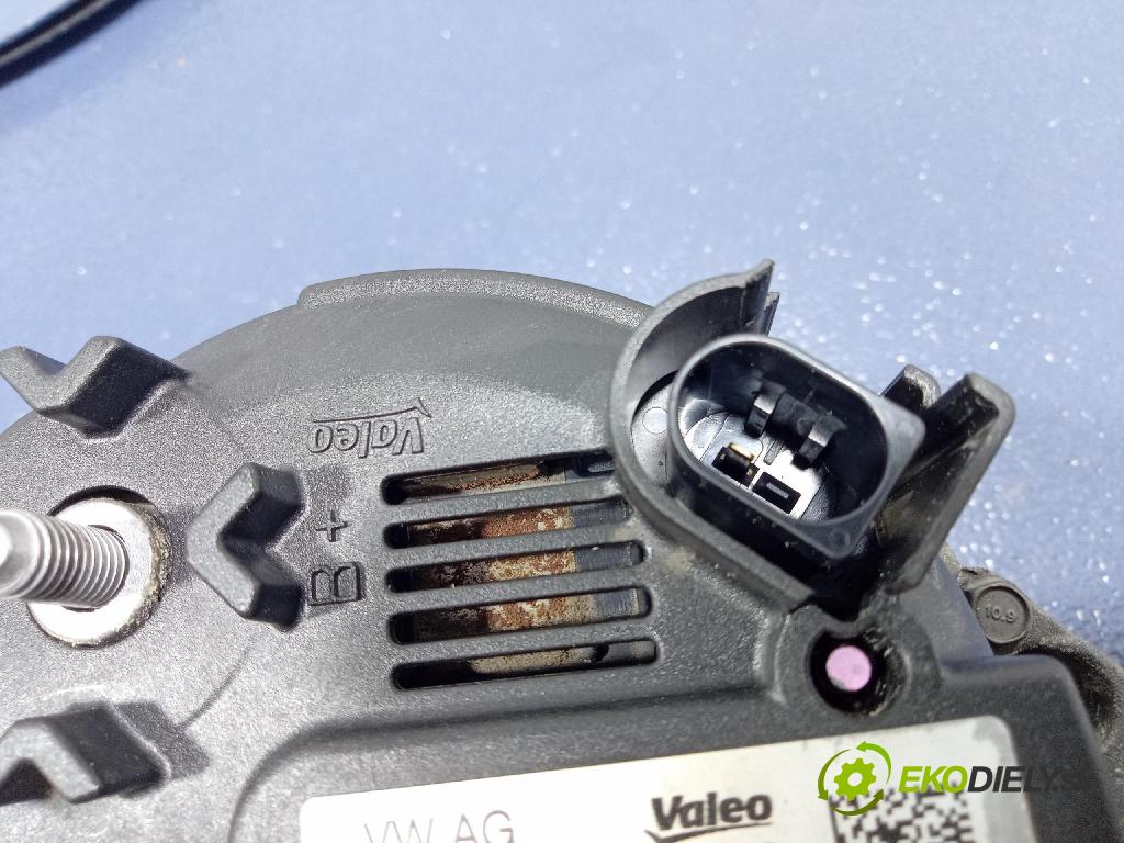 Skoda Octavia 2016 Alternator 04C903023M