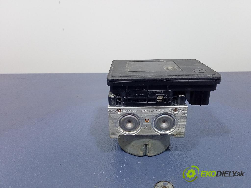 Skoda Octavia 2016 čerpadlo ABS x 5Q0614517AQ