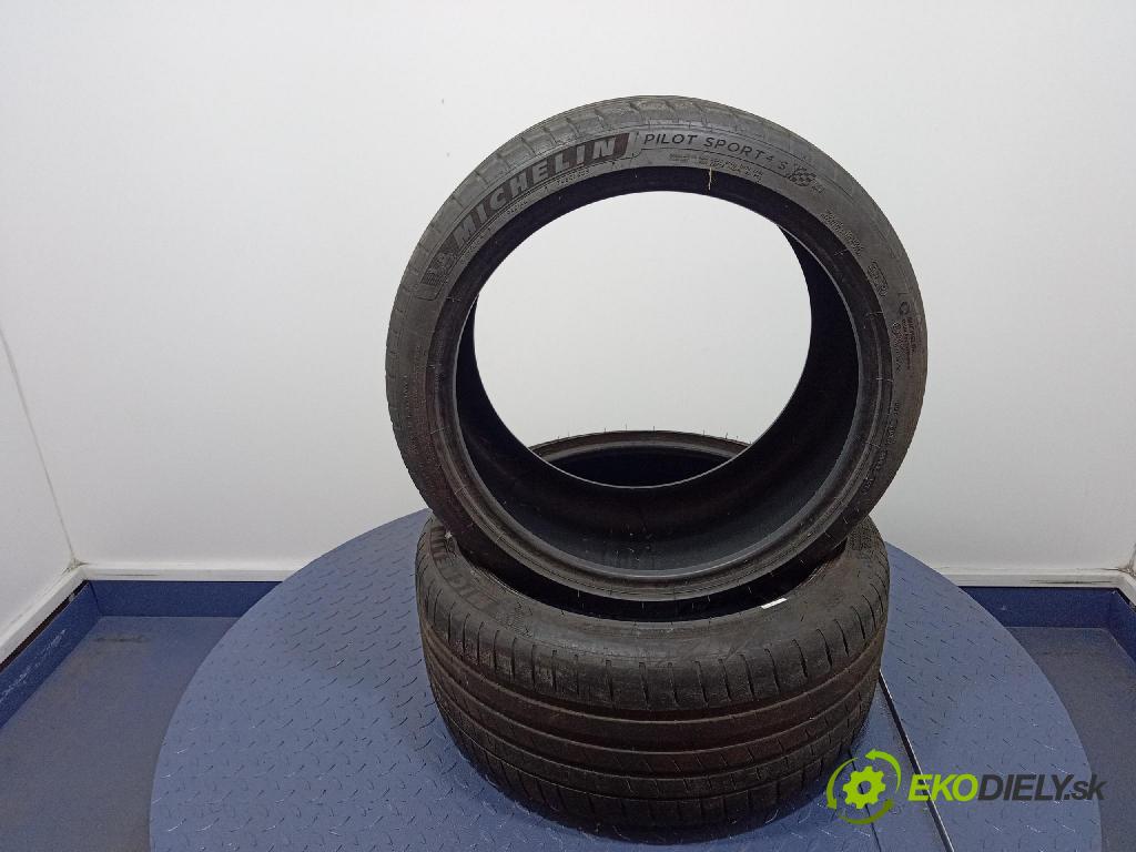 Audi A8 0 pneumatiky: Leto: 3528702768495
