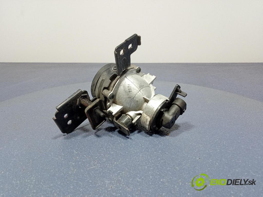 Kia Sportage 2018 Halogen v pravo: 202F1500