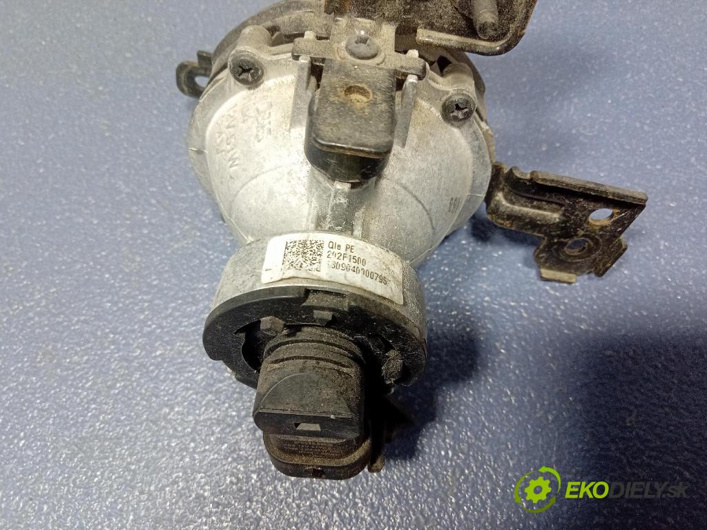 Kia Sportage 2018 Halogen v pravo: 202F1500