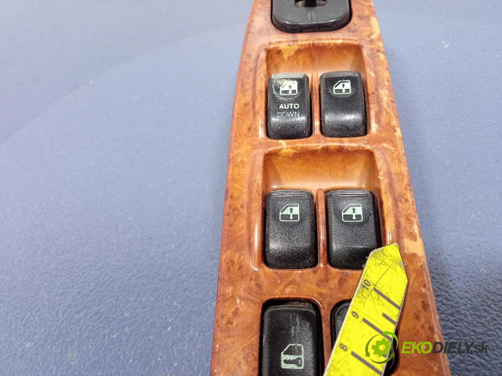 Hyundai Xg 30 2002 Přepínač Sklenka: 9357039700