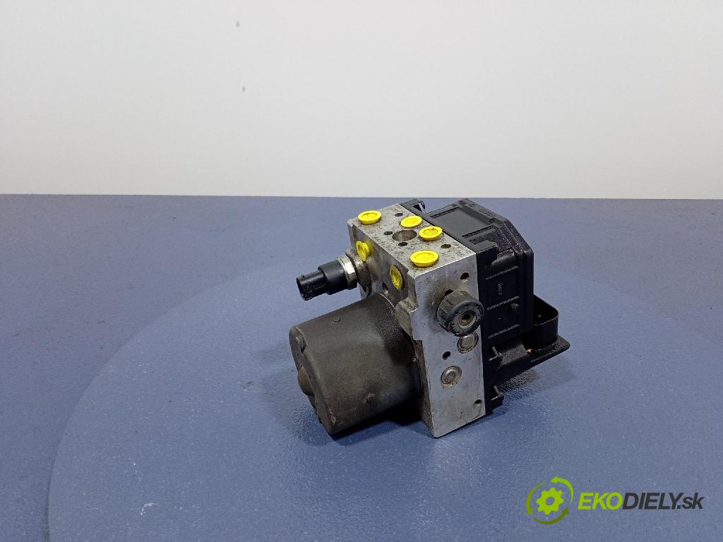 Audi A4 2002 čerpadlo ABS x 8E0614517