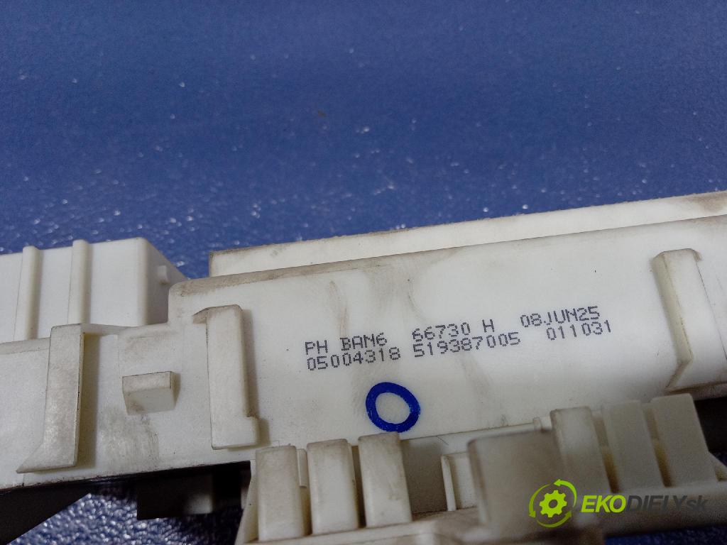 Mazda 3 2008 skříňka Pojistky BAN666730H