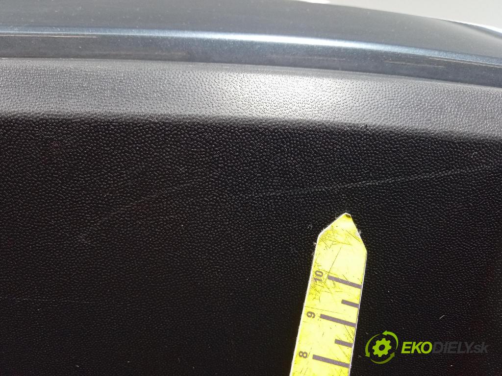 Skoda Octavia 2016 nárazník Zad: