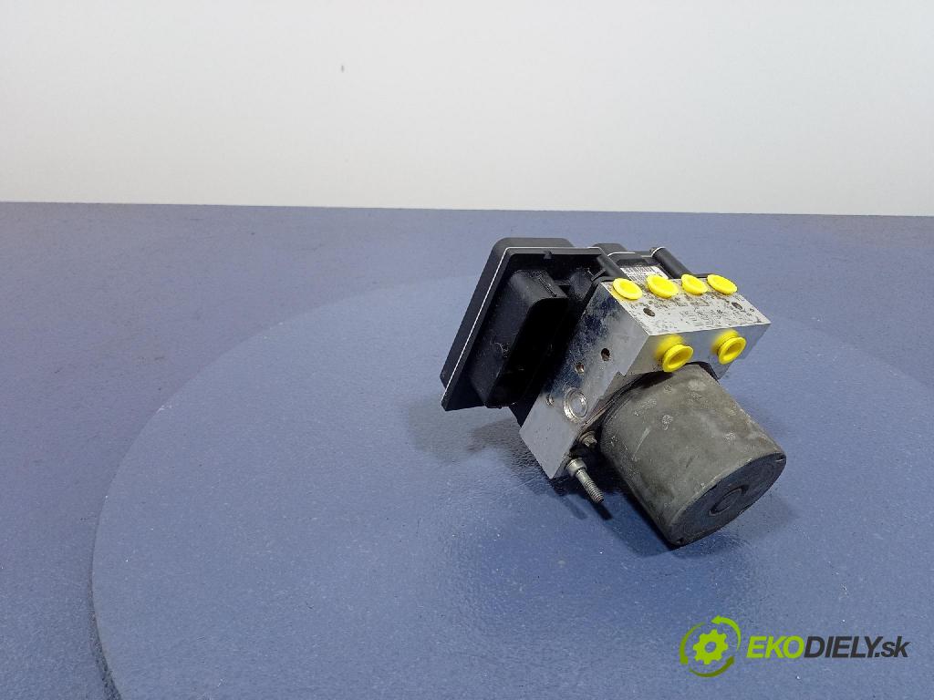 Audi A6 2004 čerpadlo ABS x 4F0614517T