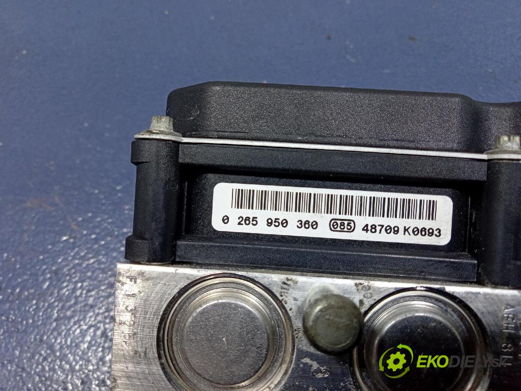 Audi A6 2004 čerpadlo ABS x 4F0614517T