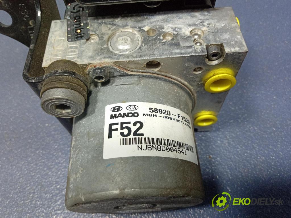Kia Sportage 2018 čerpadlo ABS x 58920-F1520