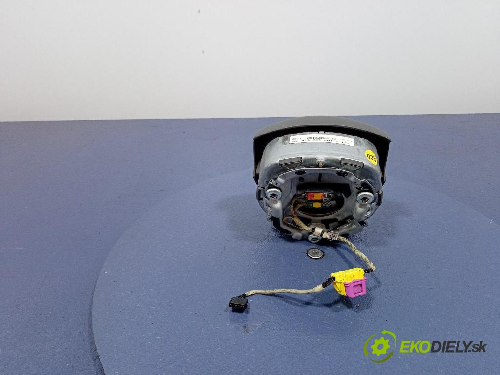 Audi A6 2004 Airbag: Řidiči: x 4F0880201S