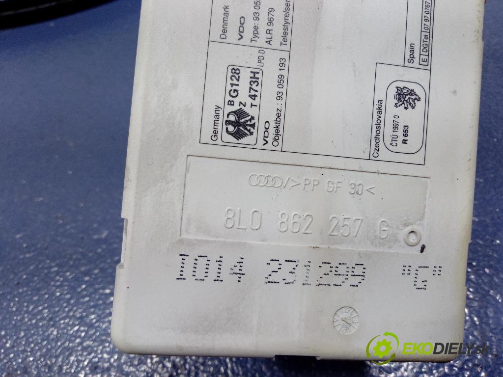 Audi A3 2000 pompa Centrálny: Zámok: 8L0862257G