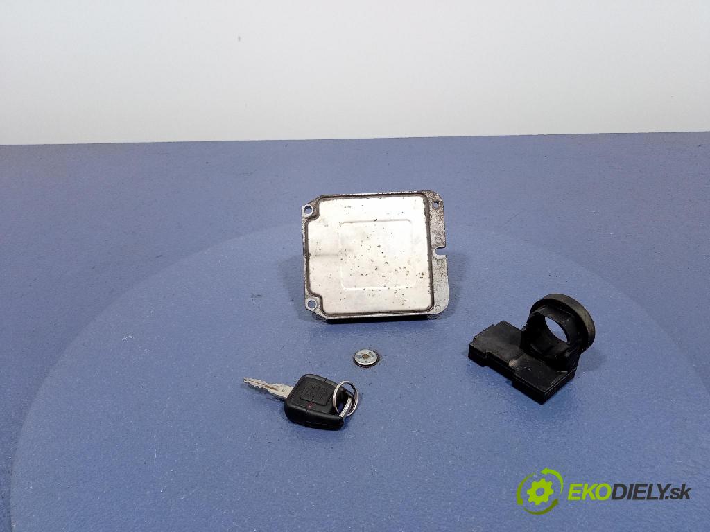 Opel Zafira-a 2000 riadiaca jednotka Motor: 90582539