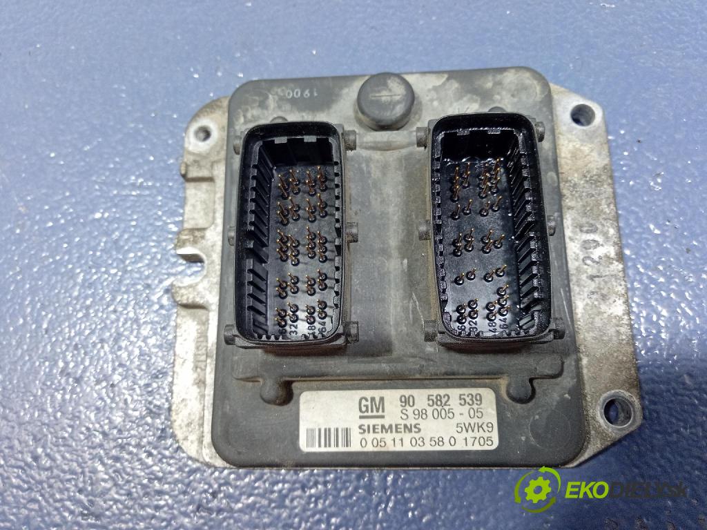 Opel Zafira-a 2000 riadiaca jednotka Motor: 90582539