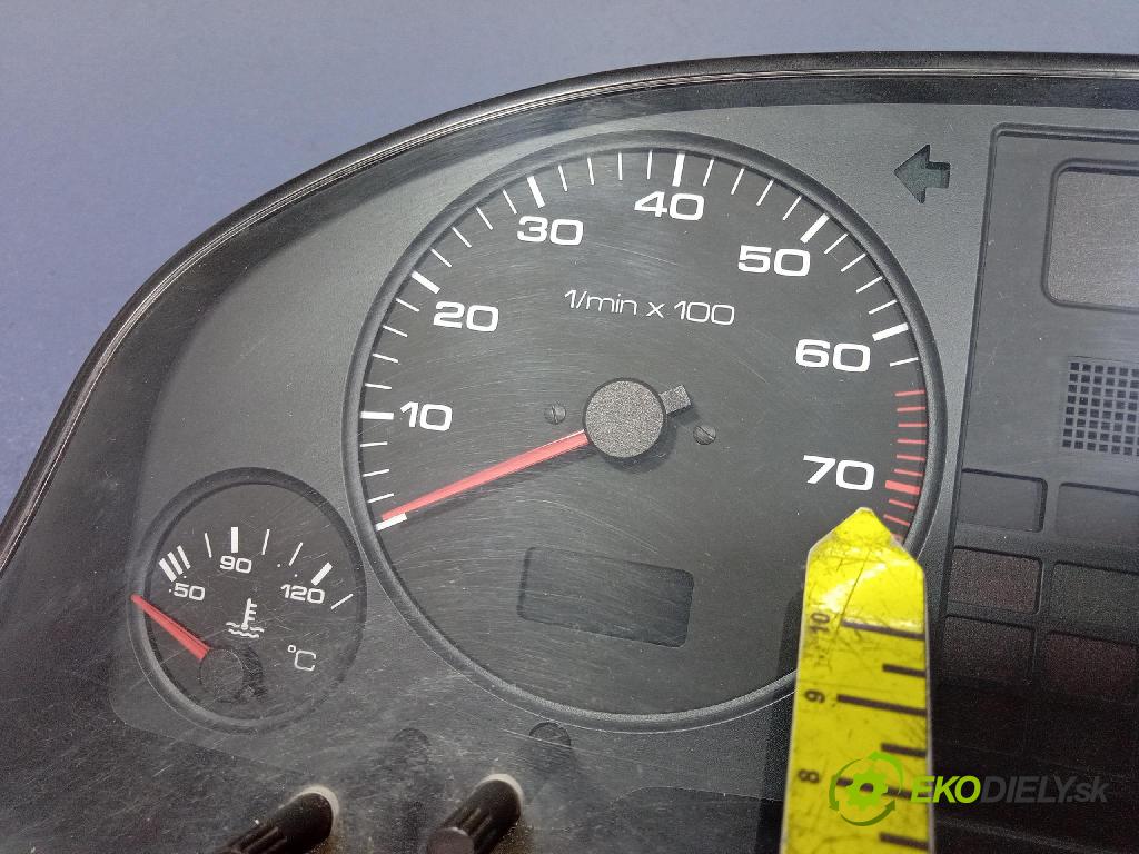 Audi 80 1993 Přístrojová deska 8A0919033H