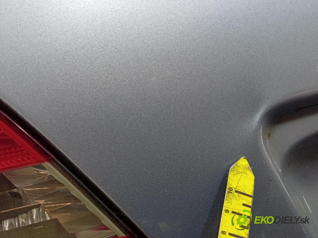 Mercedes B-Klasa 0 zadní dveře kufra: kufr