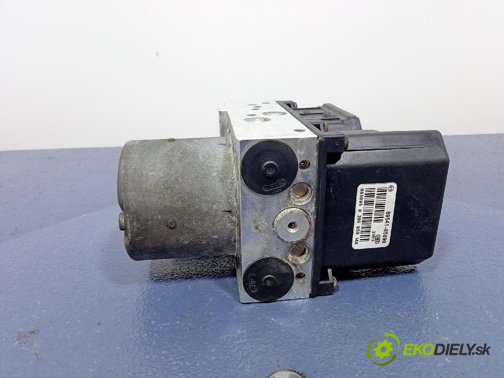 Toyota Avensis 2006 čerpadlo ABS x 44540-05040