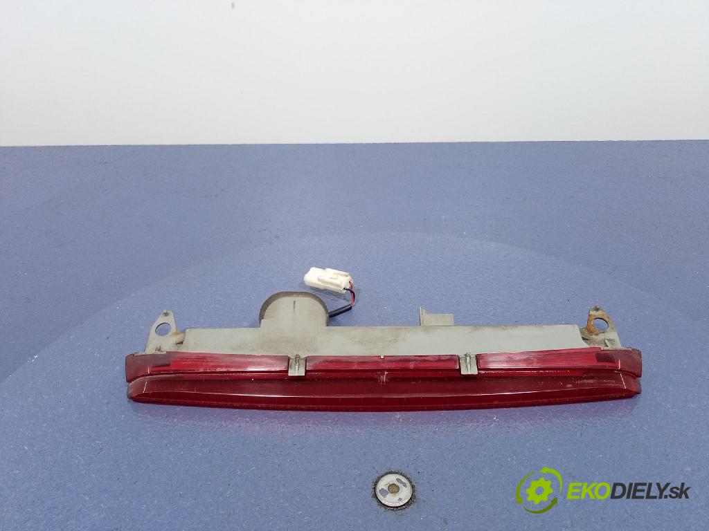 Toyota Avensis 2006 Světlo Stop